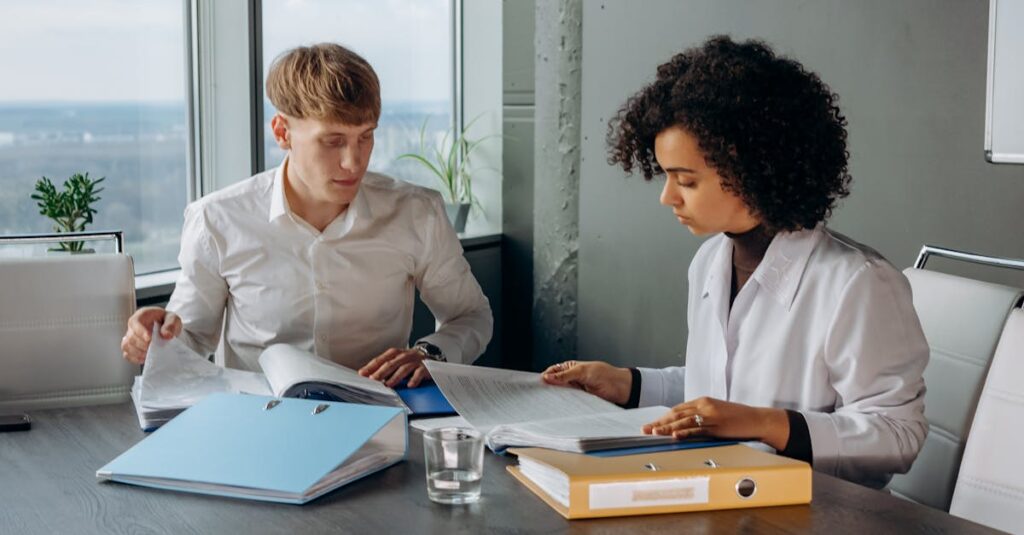 découvrez notre assurance dédiée aux micro-entreprises, offrant une couverture complète adaptée à vos besoins spécifiques. protégez votre activité avec des solutions flexibles et accessibles pour garantir votre sérénité au quotidien.