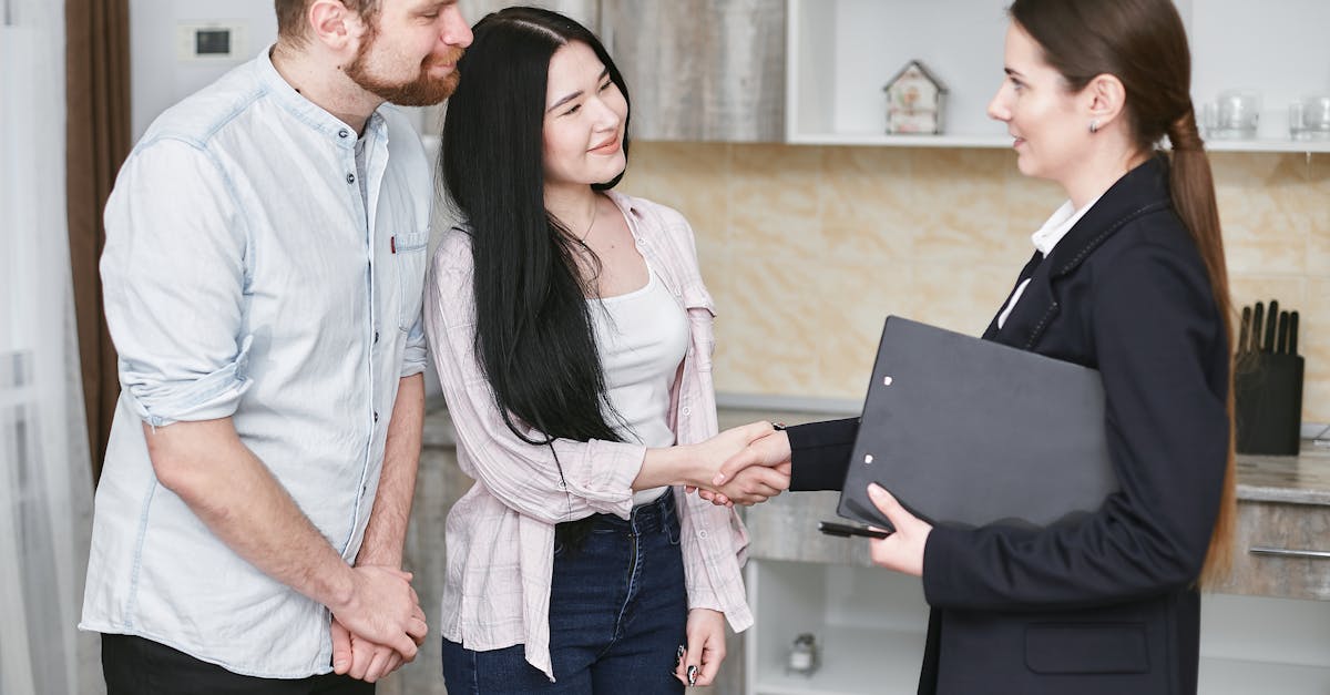 découvrez nos solutions d'assurance complètes et adaptées à vos besoins, qu'il s'agisse d'assurance automobile, habitation, santé ou vie. protégez votre avenir et votre patrimoine avec des offres personnalisées et un service client à votre écoute.