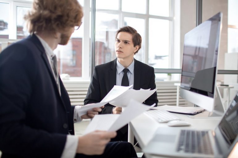 découvrez l'assurance micro-entreprise, une protection adaptée aux créateurs d'entreprise individuelle. protégez vos biens, votre responsabilité civile et pérennisez votre activité grâce à des solutions sur-mesure et un accompagnement expert.