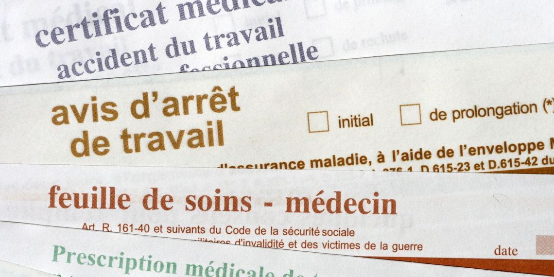 découvrez comment le statut d'auto-entrepreneur impacte vos droits et obligations auprès de la cpam. informez-vous sur les démarches administratives, les cotisations sociales et les assurances santé adaptées à votre activité.