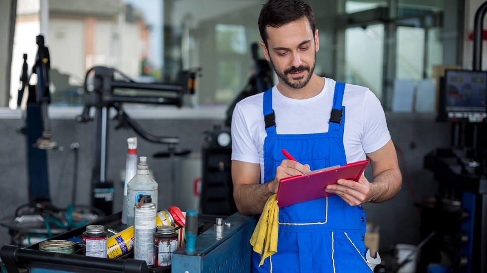 découvrez notre assurance garagiste, conçue pour protéger votre garage et vos activités professionnelles. bénéficiez d'une couverture complète, adaptée aux besoins des garagistes, pour garantir la tranquillité d'esprit et la sécurité de votre entreprise.