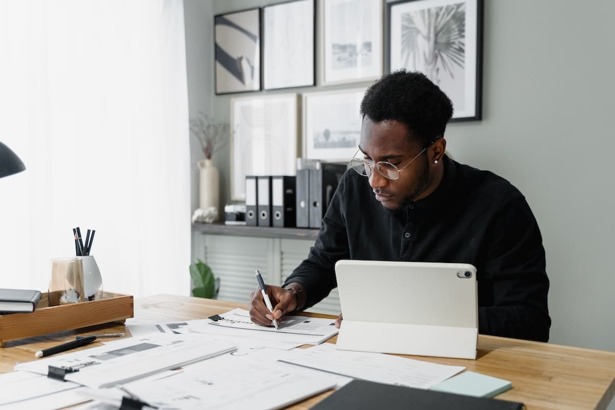 découvrez les meilleures options de banque pour auto-entrepreneurs : services adaptés, frais réduits et conseils pratiques pour optimiser la gestion de votre activité.